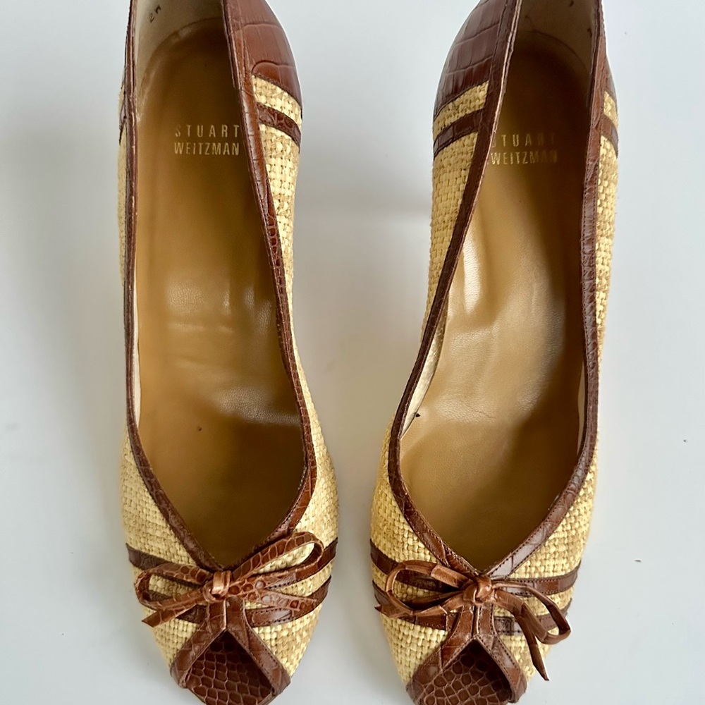 Stuart Weitzman Tan and Brown Flats with Bow Detail